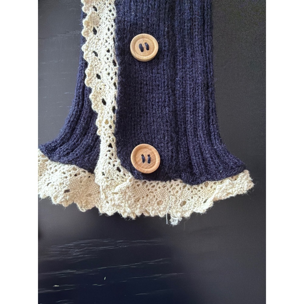 Navy Blue Knit Wrist Warmers Lace Trim Wooden Button Arm Cuffs One Size - Picture 2 of 4
